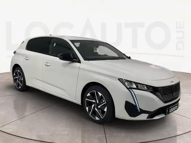 Peugeot 308 view 3