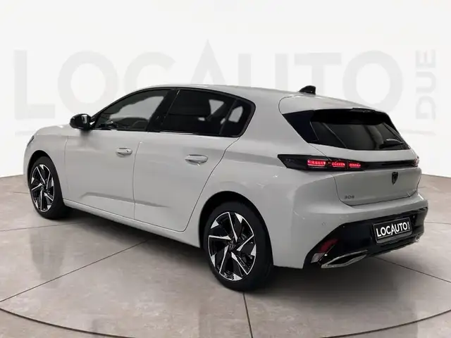Peugeot 308 view 5