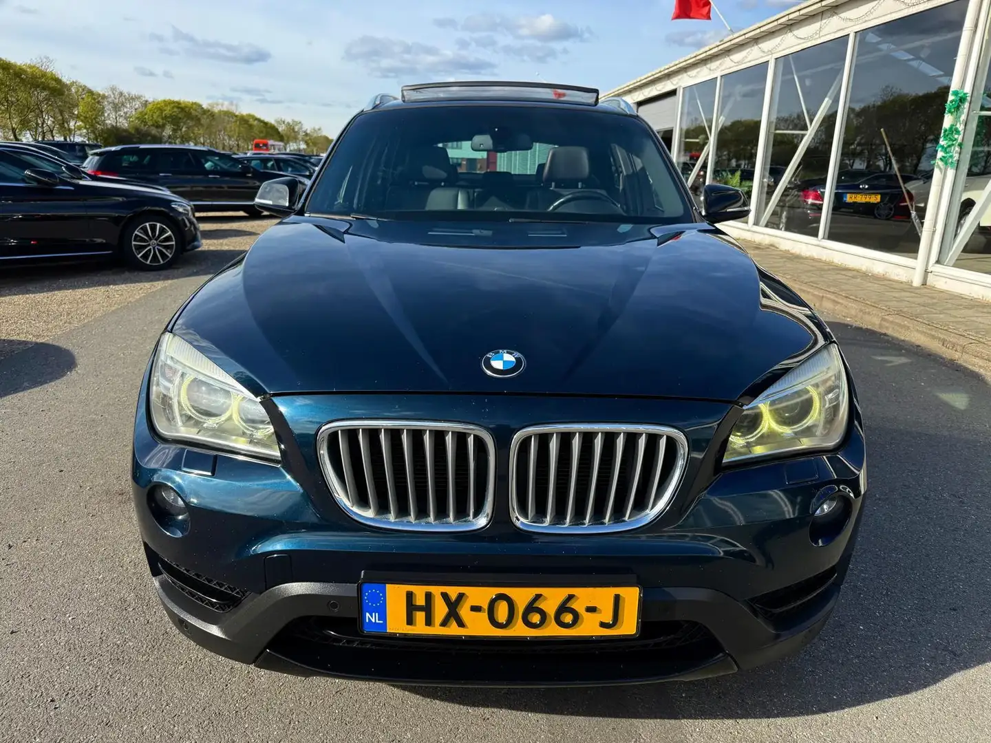 BMW X1 20d AUT 135KW FACELIFT SPORT WIDESCREEN PANO FULL! Blauw - 1