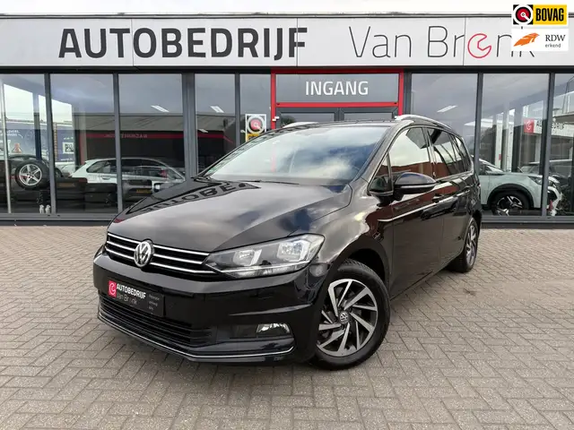 Volkswagen Touran 1.2 TSI Comfortline 7P | Sound | Carplay | ACC
