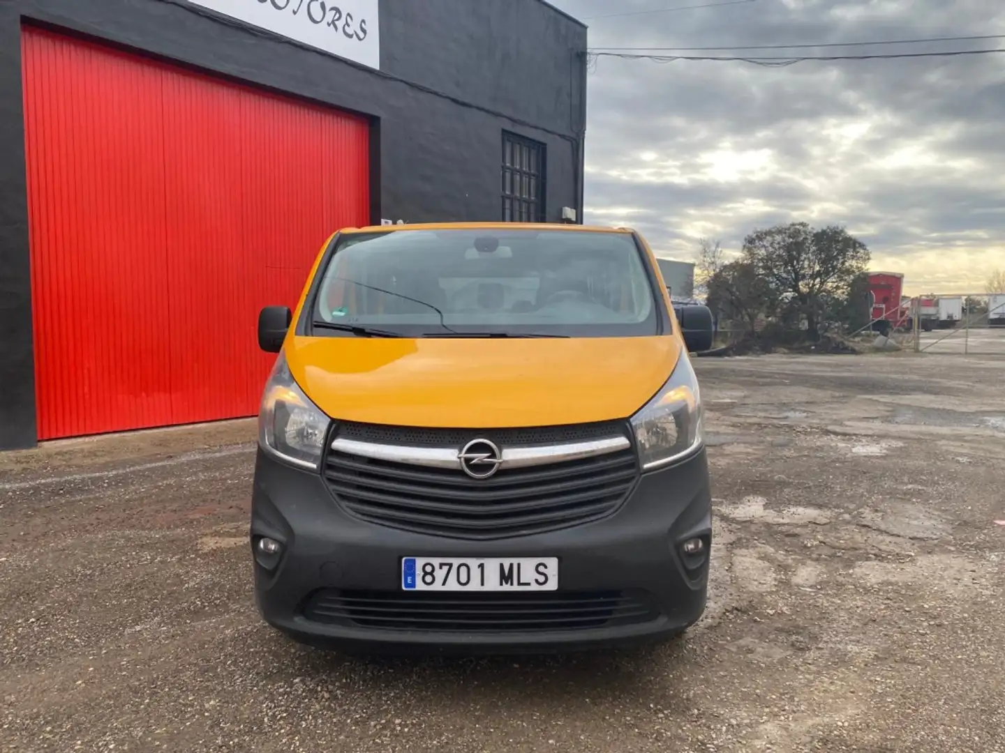 Opel Vivaro 1.6CDTi Bit. S/S 29 L1H1 Sportive 125 Geel - 2