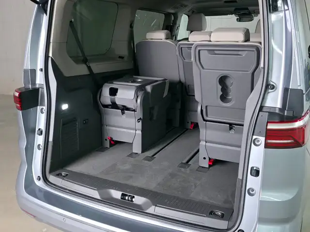 Volkswagen T7 Multivan VW T7 Multivan ÜH TDI Ansicht 20