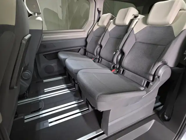 Volkswagen T7 Multivan VW T7 Multivan ÜH TDI Ansicht 18