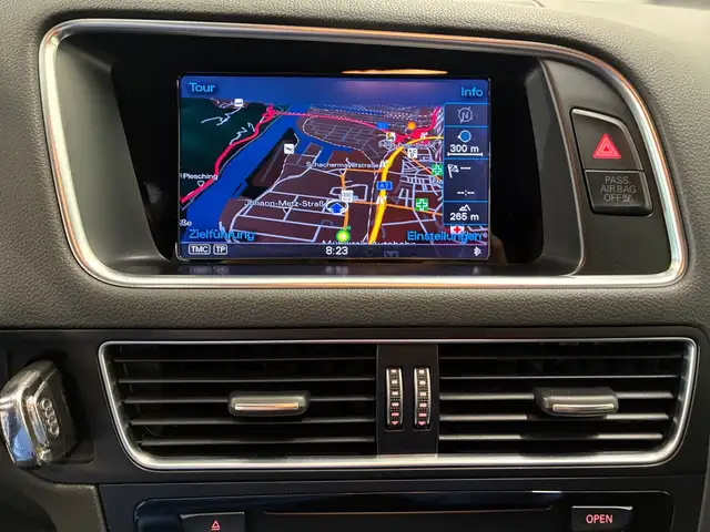 Audi Q5 view 5