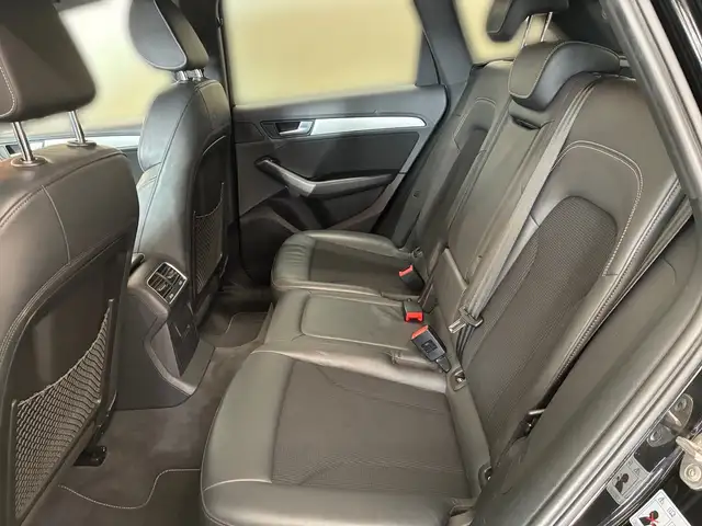 Audi Q5 view 7