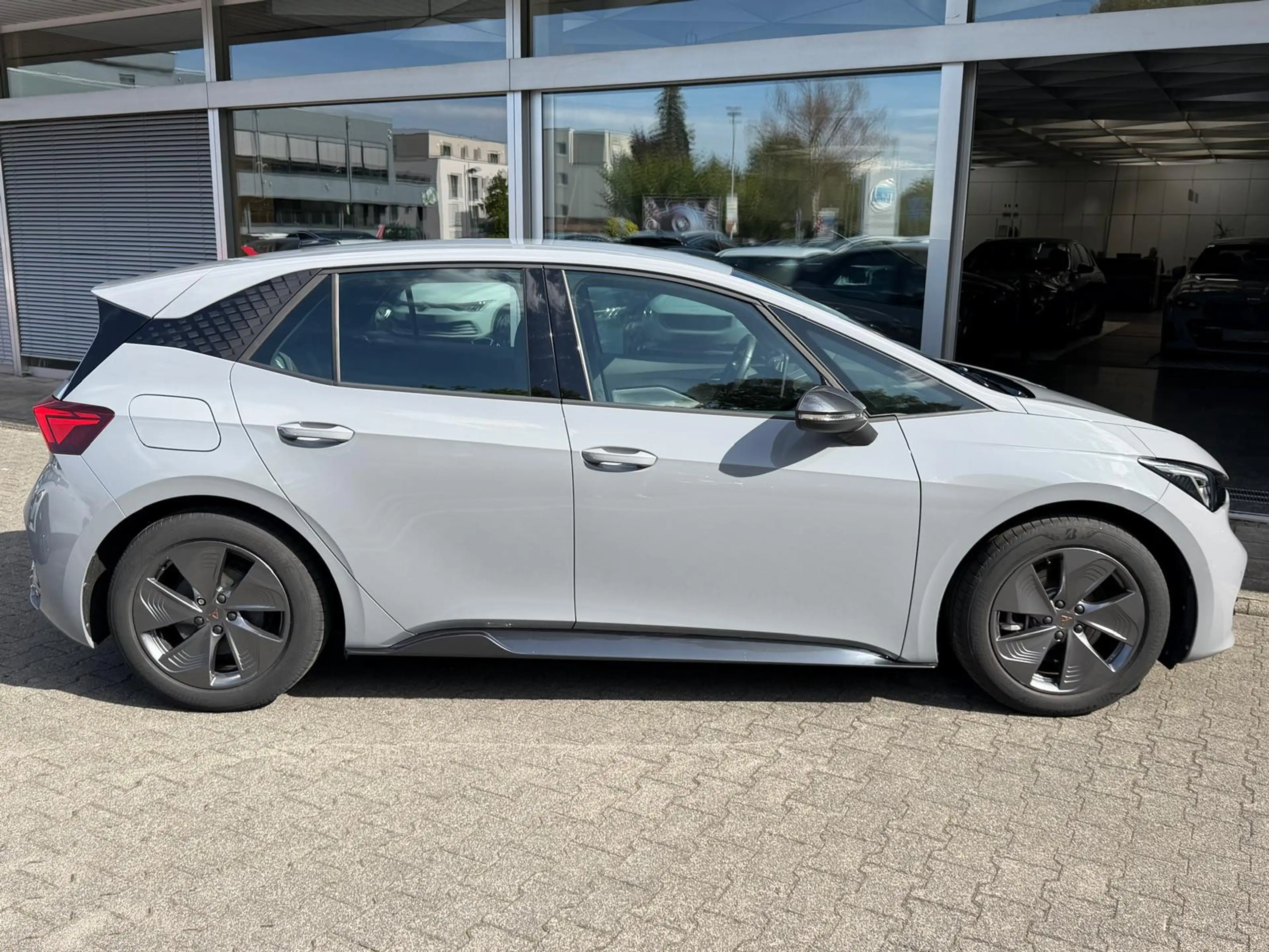 CUPRA Born 58 KWH >ALCANT+LED+TEMP+MFL+PDC+CARP+DAB+ — photo 5