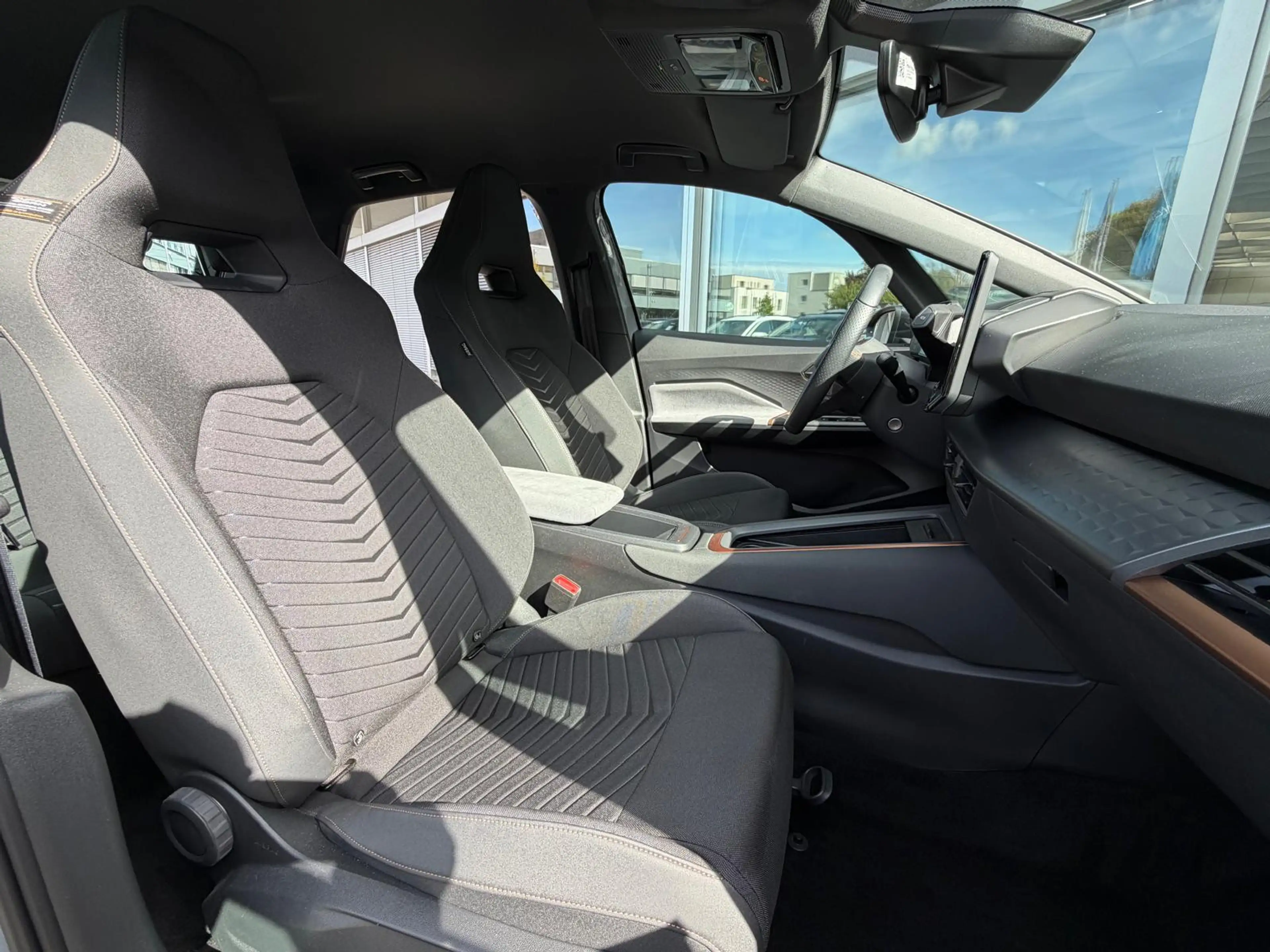 CUPRA Born 58 KWH >ALCANT+LED+TEMP+MFL+PDC+CARP+DAB+ — photo 13
