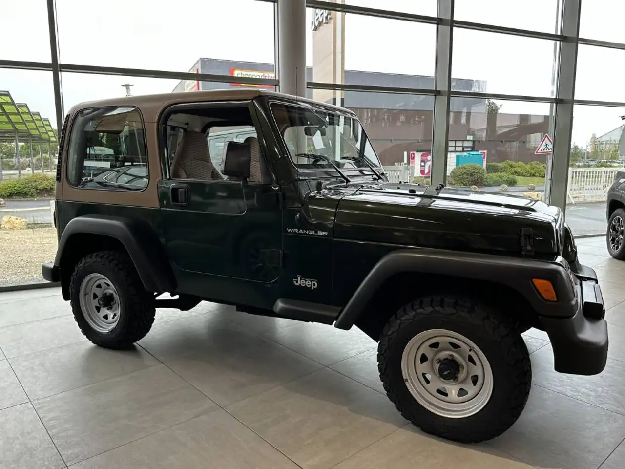 Jeep WRANGLER 2.5 ESSENCE 118, foto 3