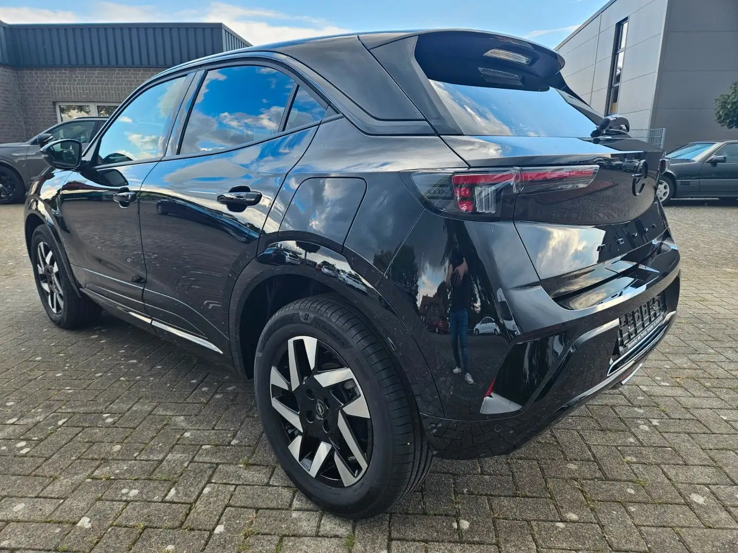 Opel Mokka GS Schwarz - 2