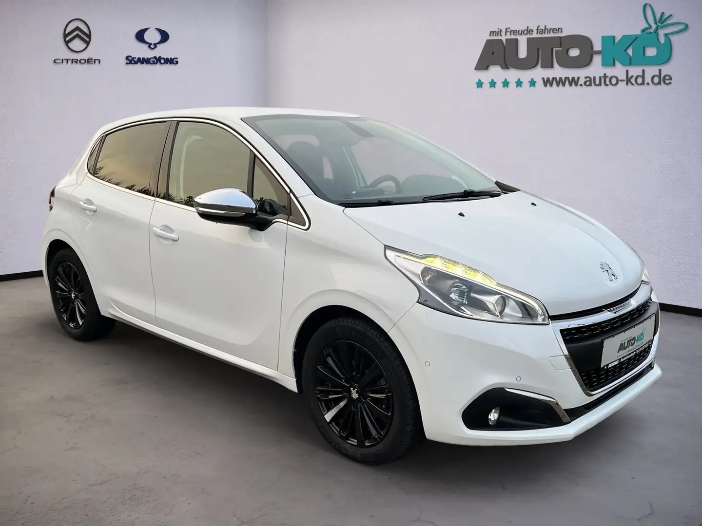 Peugeot 208 208  5-Türer PureTech 82 Active Blanc - 2