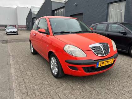 Lancia Ypsilon 1.2 B-COLORE - Zie omschrijving.