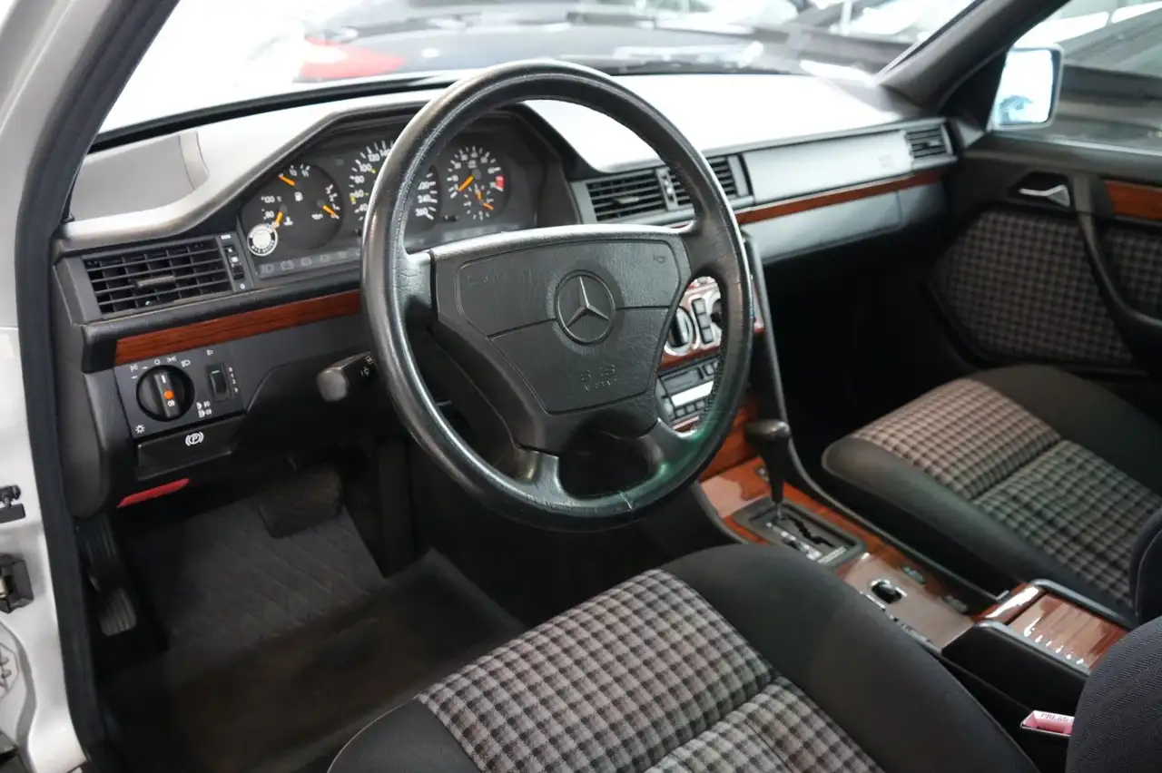 Mercedes-Benz 280 E Limousine W124 Automatik *2.Hand, foto 6