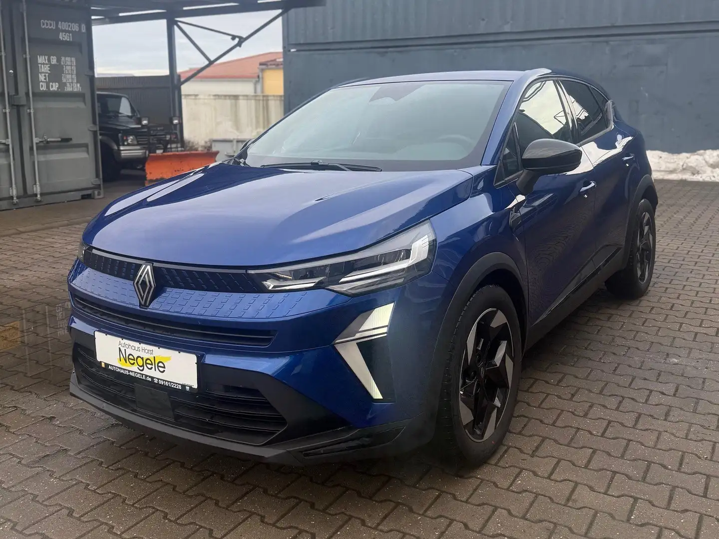 Renault Captur Techno Automatik Junger GW Blau - 1