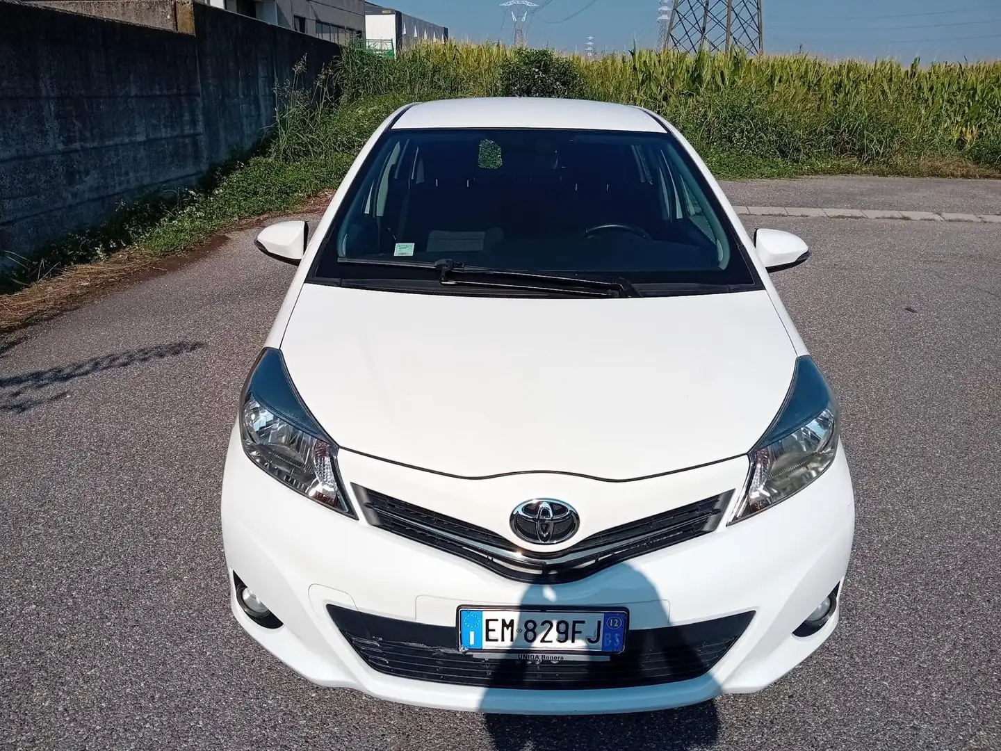 Toyota Yaris Yaris III 2011 5p 1.4 d-4d Active m-mt Bianco - 1