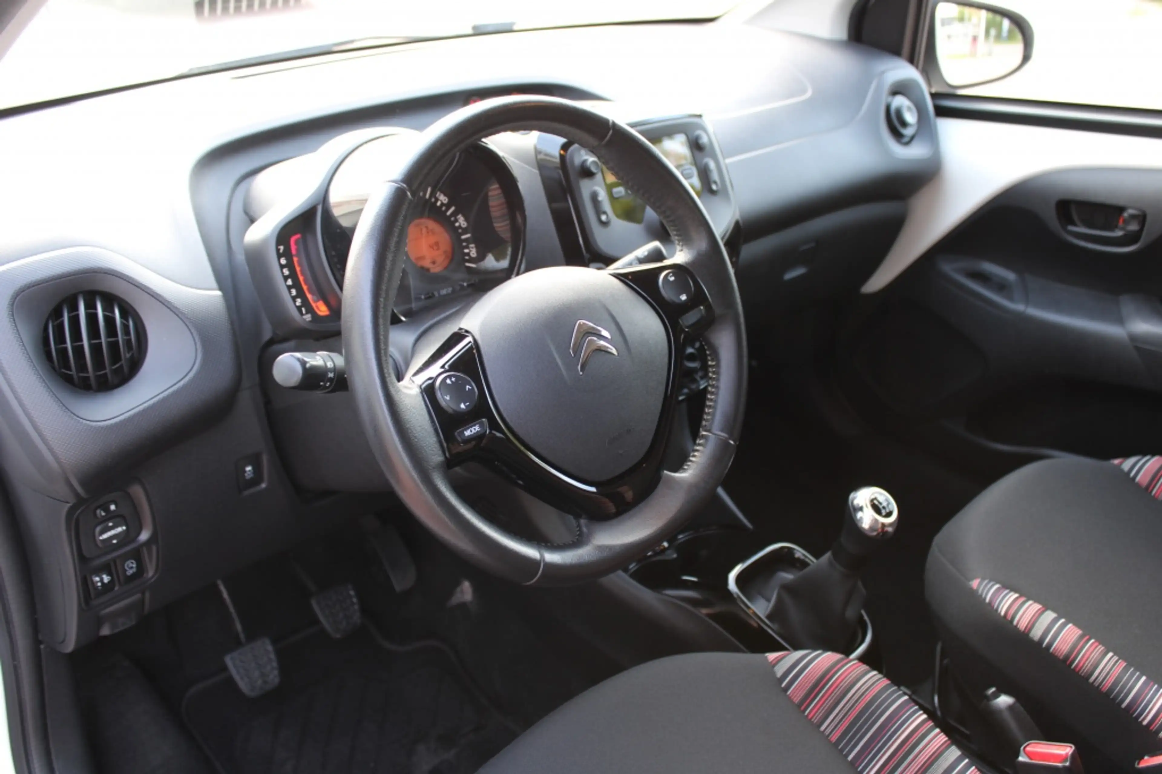 Citroen C1 1.0 VTi 68PK S&S 5D Feel Airco — photo 9