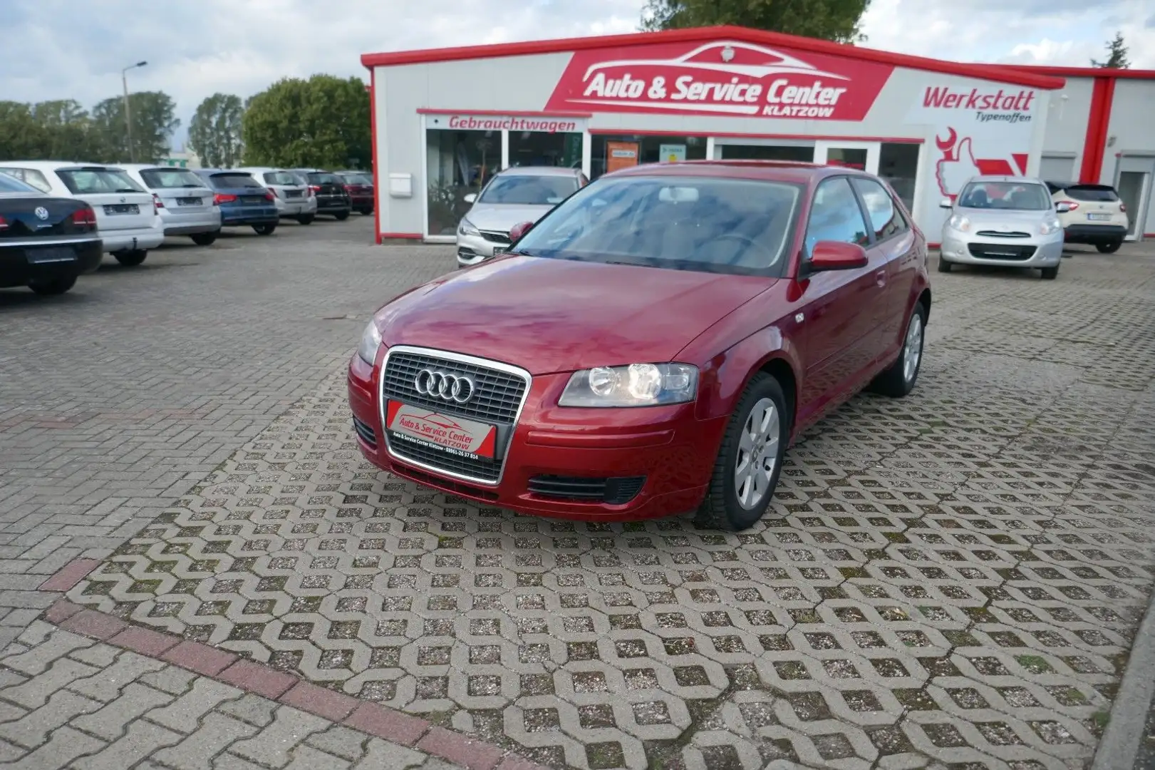 Audi A3 1.4 TFSI Attraction GANZJAHRESREIFEN Rot - 1