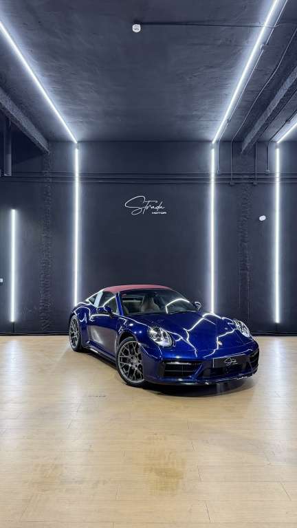 Porsche 992