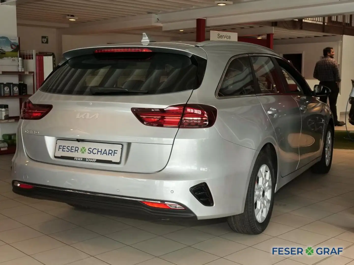 Kia Ceed SW / cee'd SW 1.5T DCT7 VISION KOMFORT NAVI Silber - 2