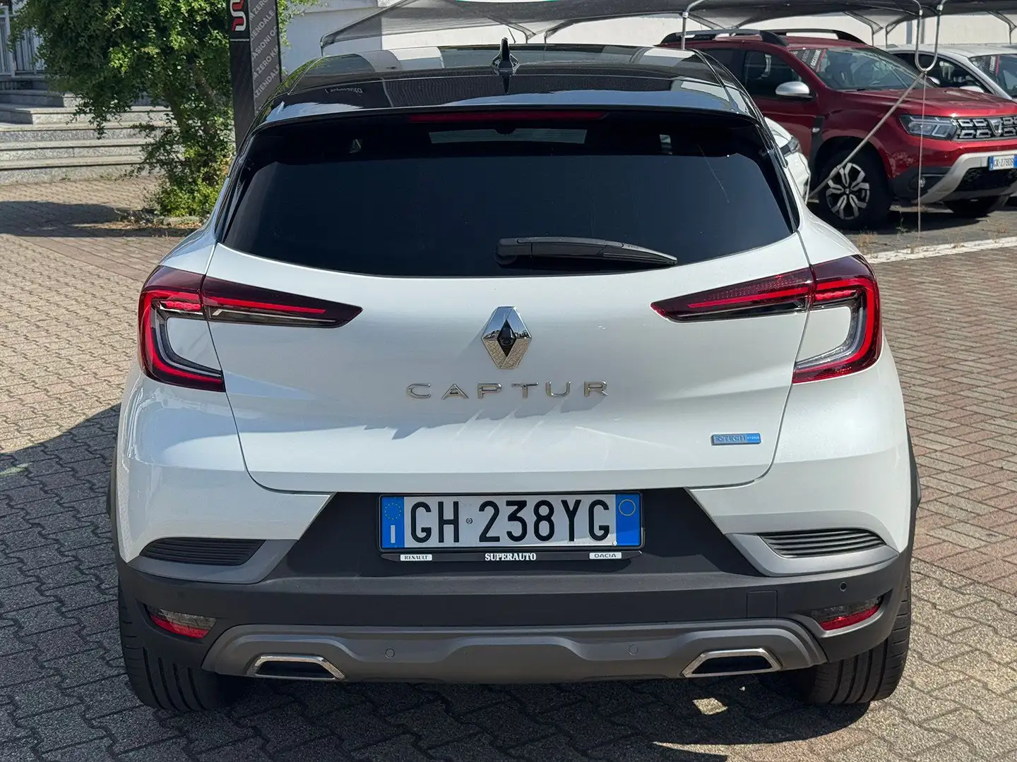 Renault Captur 1.6 E-Tech hybrid RS Line 145cv auto Wit - 2