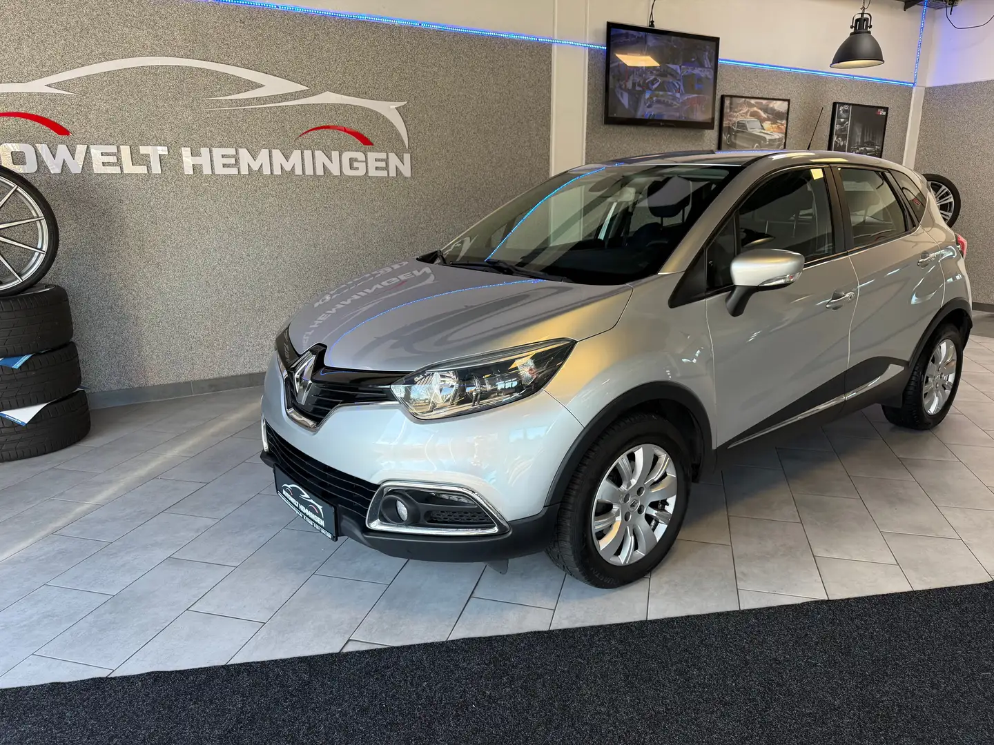 Renault Captur 1.5 Dynamique*12M.Garantie*Finanzierung* Grau - 1