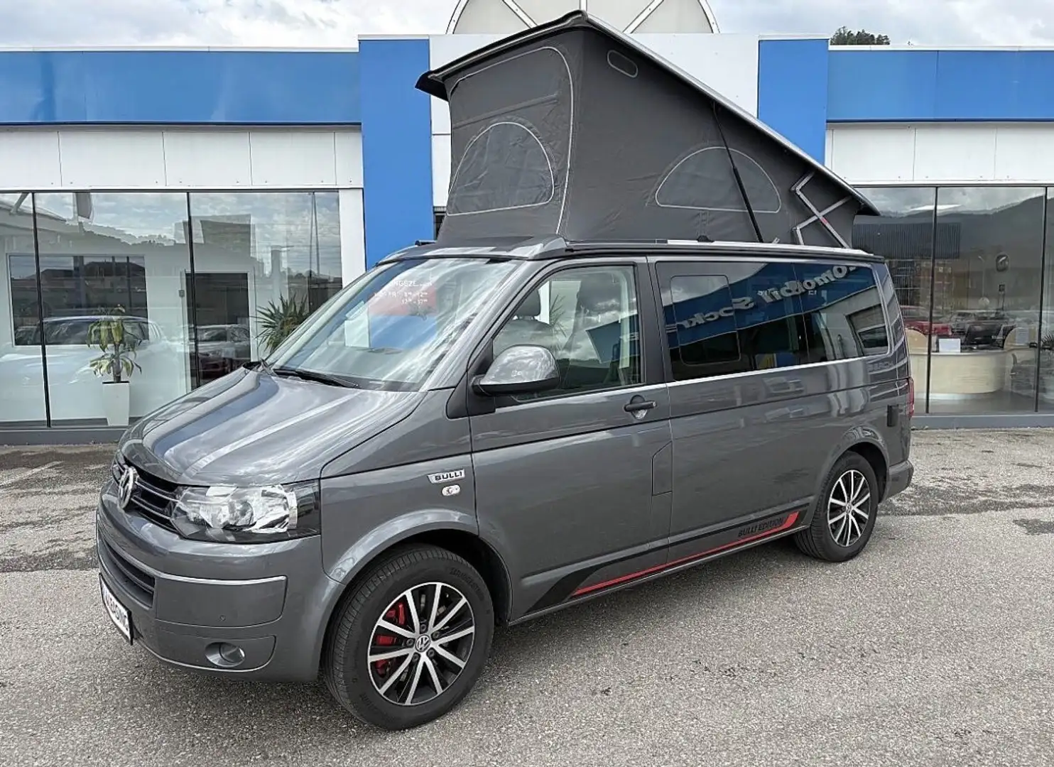 Volkswagen T5 California California Beach 2,0 TDI 4Motion*CAMPER*AHK*TEMPO*APP*MARKISE Grau - 1