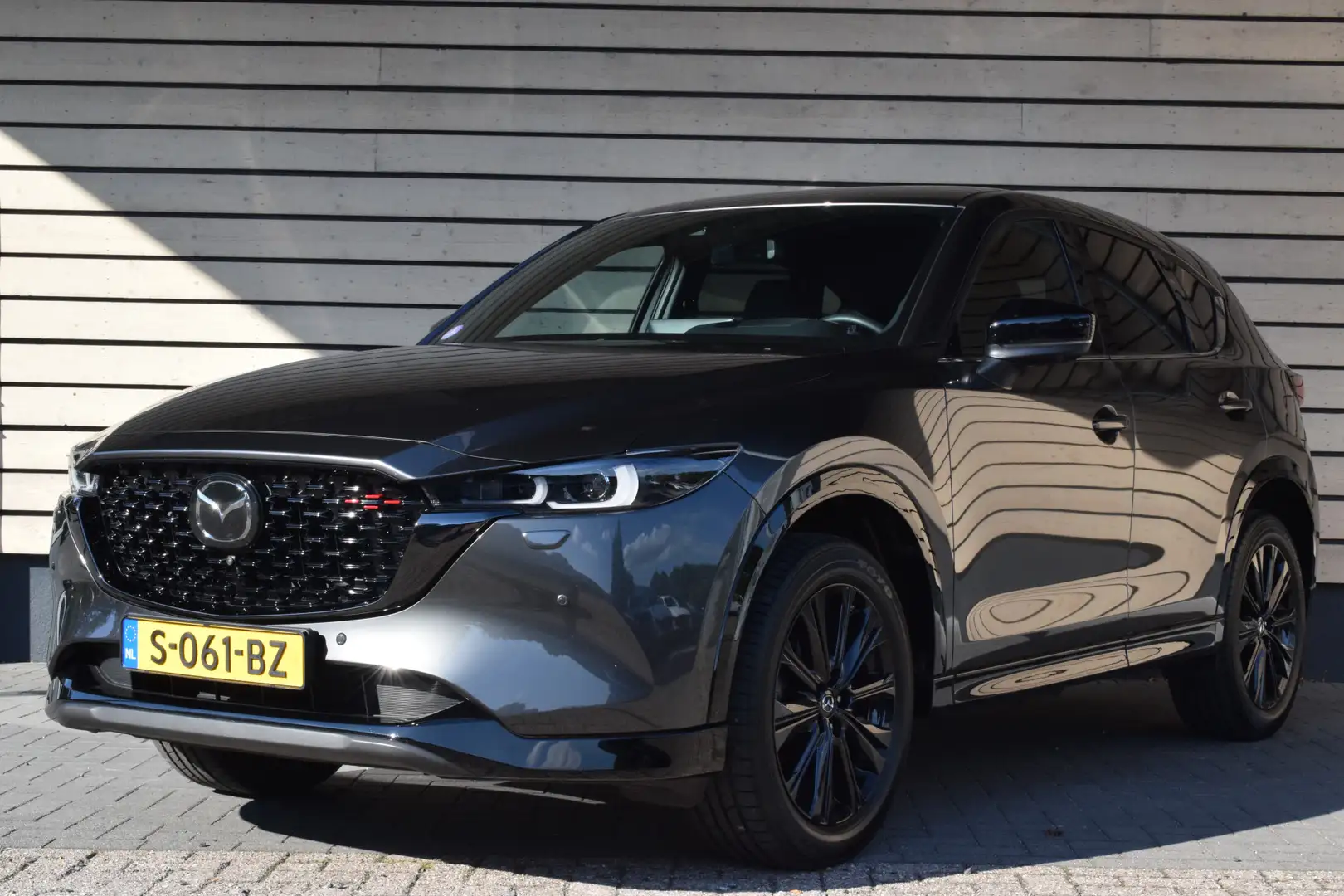 Mazda CX-5 2.0 SkyActiv-G 165 Homura Limited - Dealer onderho Gris - 2