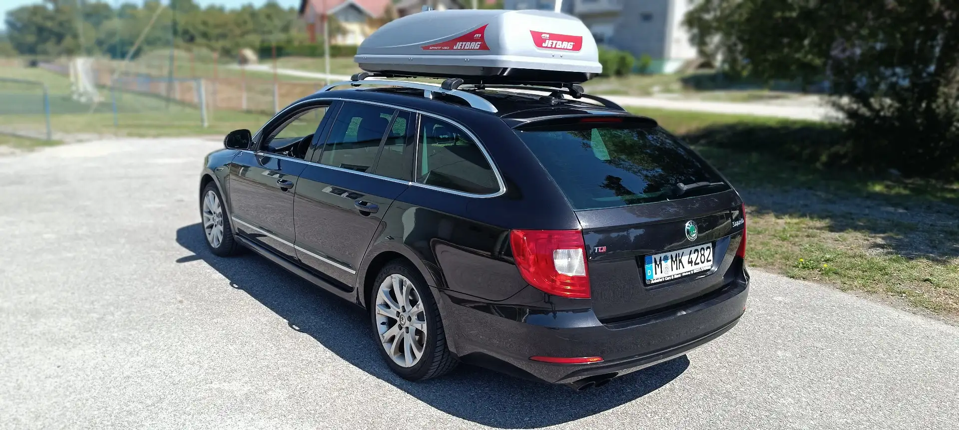 Skoda Superb 170 PS, Standheizung, Navi , Anhängerkupplung - 1