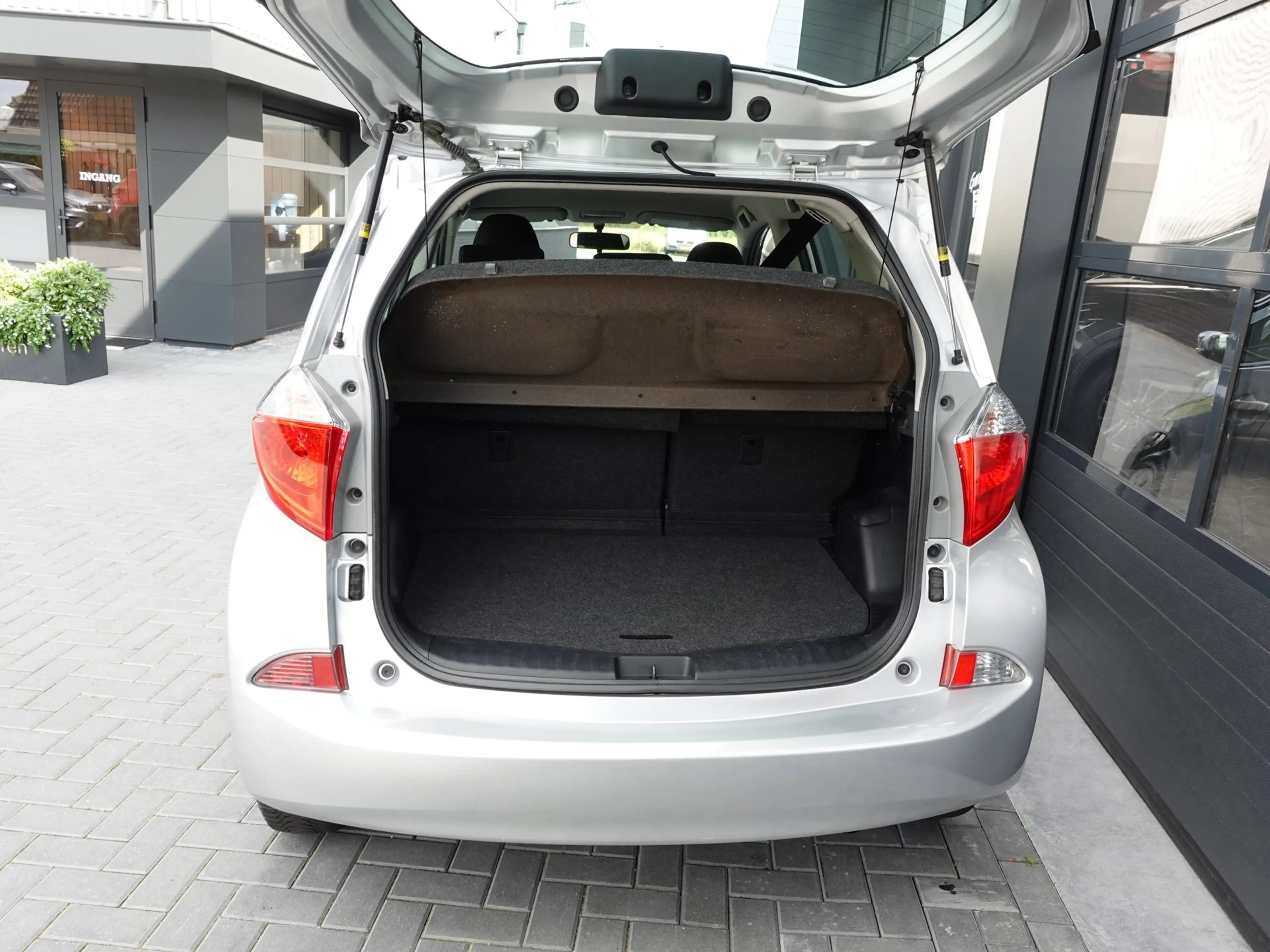 Toyota Verso-S 1.3 VVT-i Aspiration Automaat / 77.645 Km — photo 5