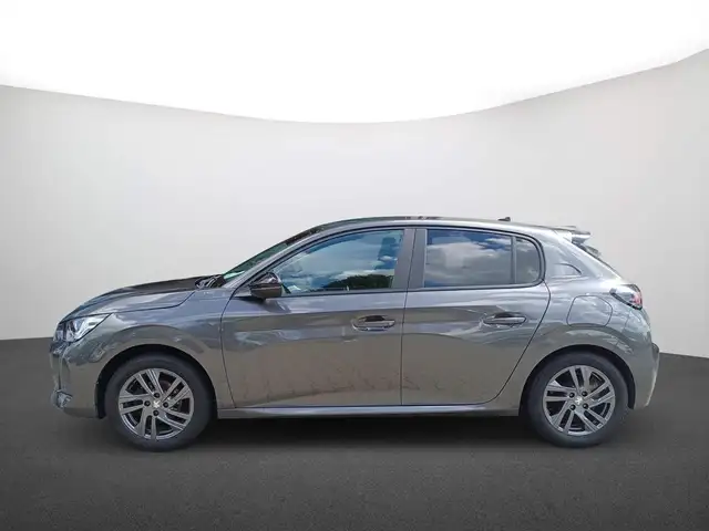 Peugeot 208 view 4
