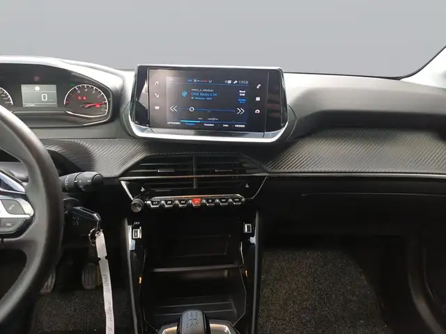 Peugeot 208 view 12