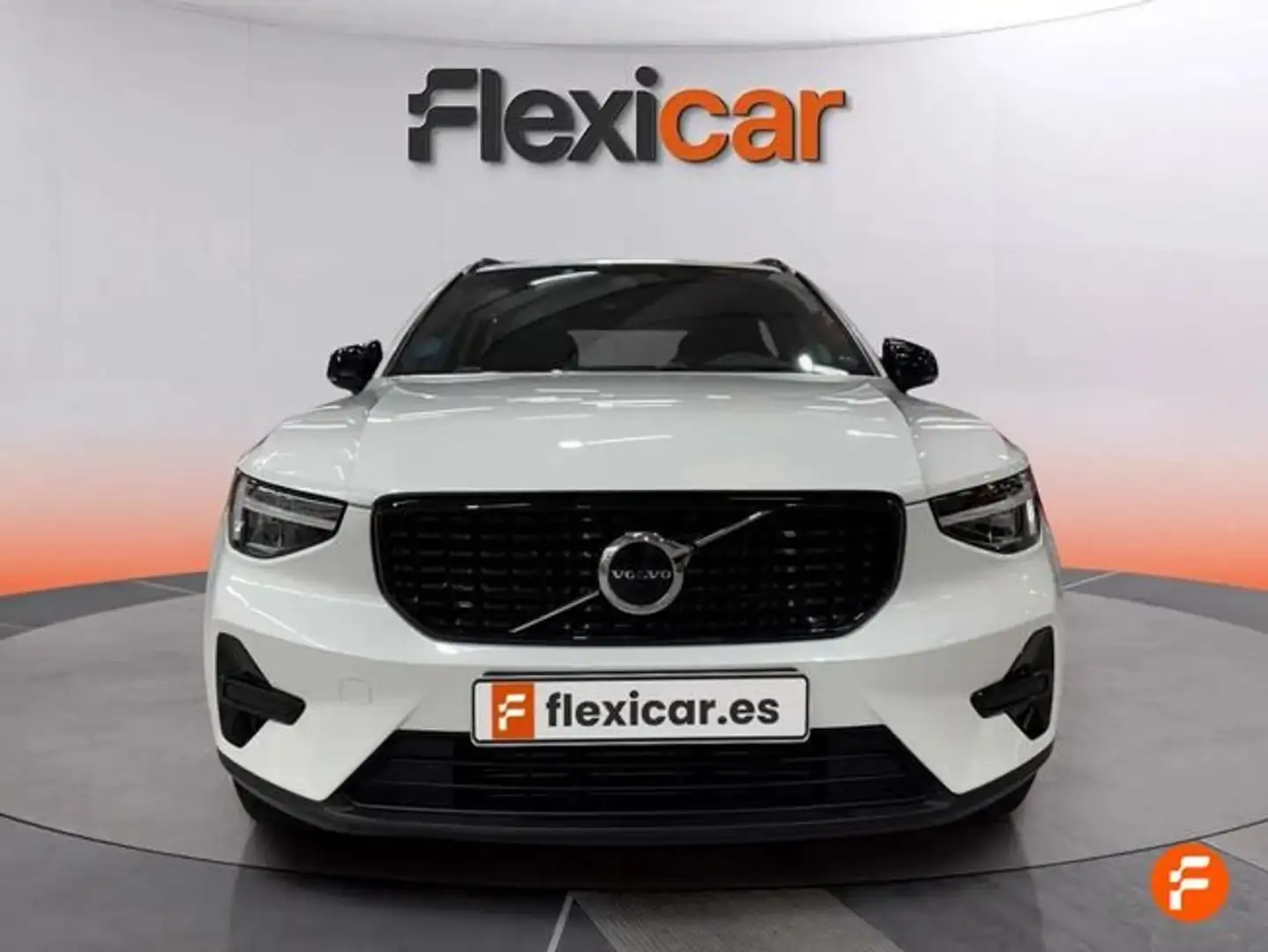 Volvo XC40 T5 Recharge Inscription Aut. Blanco - 2
