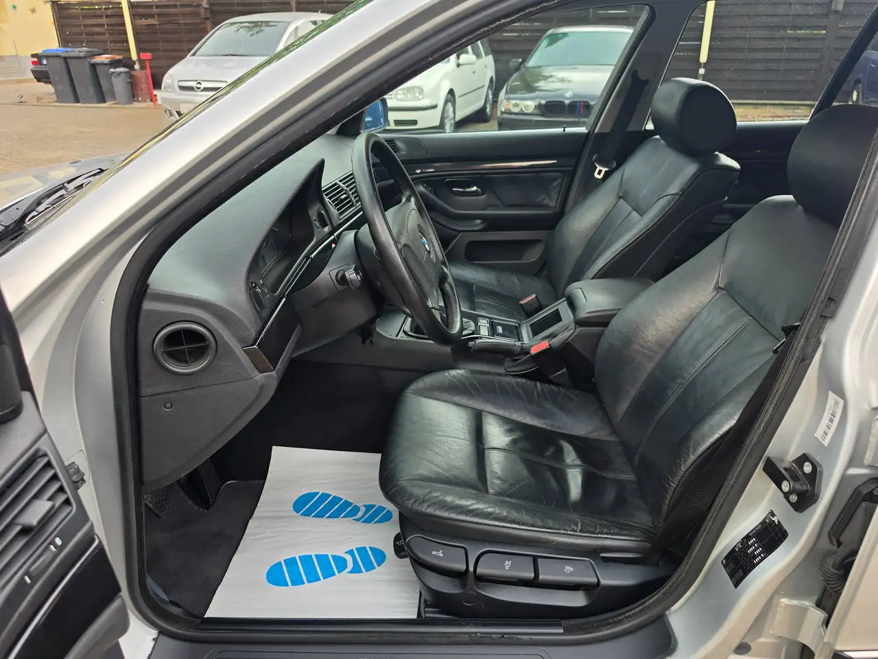 BMW 520 i E39 Touring " Tüv 06-2028 / 2.Hand / Leder / Klima / SD / S.Heft ", foto 7