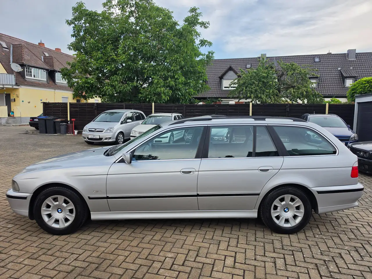BMW 520 i E39 Touring " Tüv 06-2028 / 2.Hand / Leder / Klima / SD / S.Heft ", foto 3