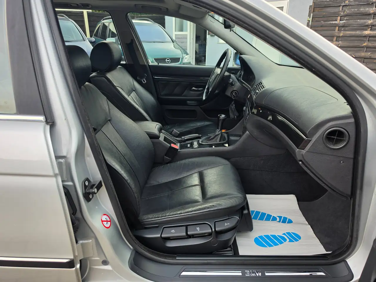 BMW 520 i E39 Touring " Tüv 06-2028 / 2.Hand / Leder / Klima / SD / S.Heft ", foto 9