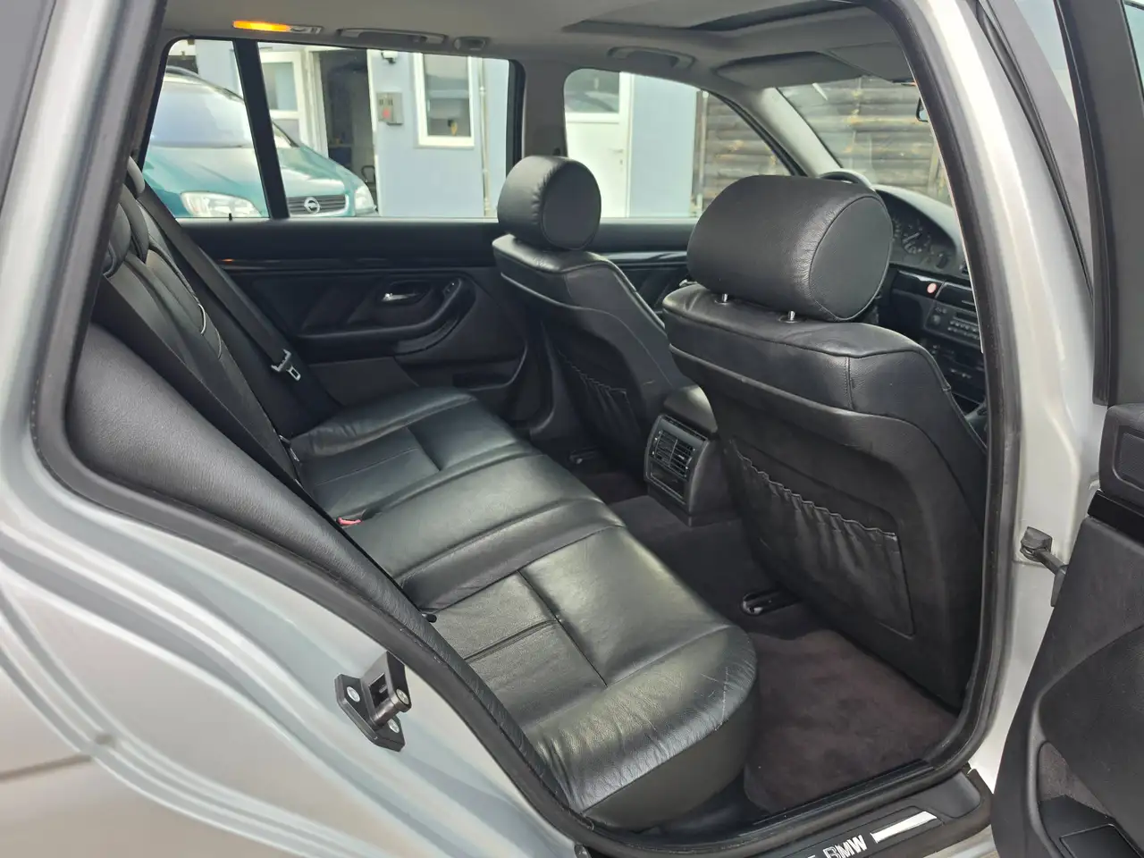 BMW 520 i E39 Touring " Tüv 06-2028 / 2.Hand / Leder / Klima / SD / S.Heft ", foto 11