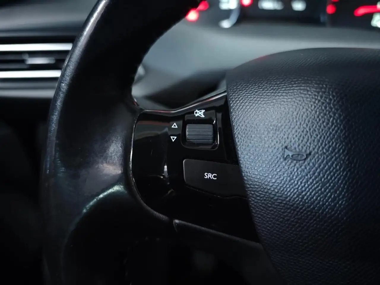 Peugeot 308 308 SW — photo 9