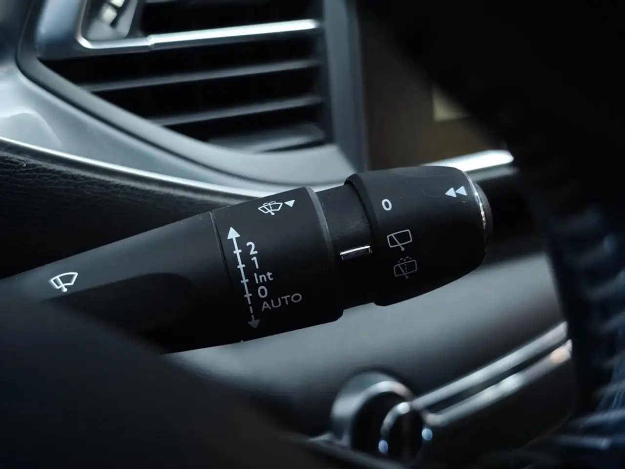 Peugeot 308 308 SW — photo 13