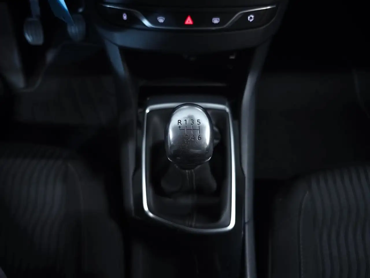 Peugeot 308 308 SW — photo 14