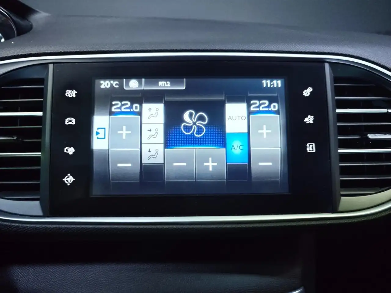 Peugeot 308 308 SW — photo 20