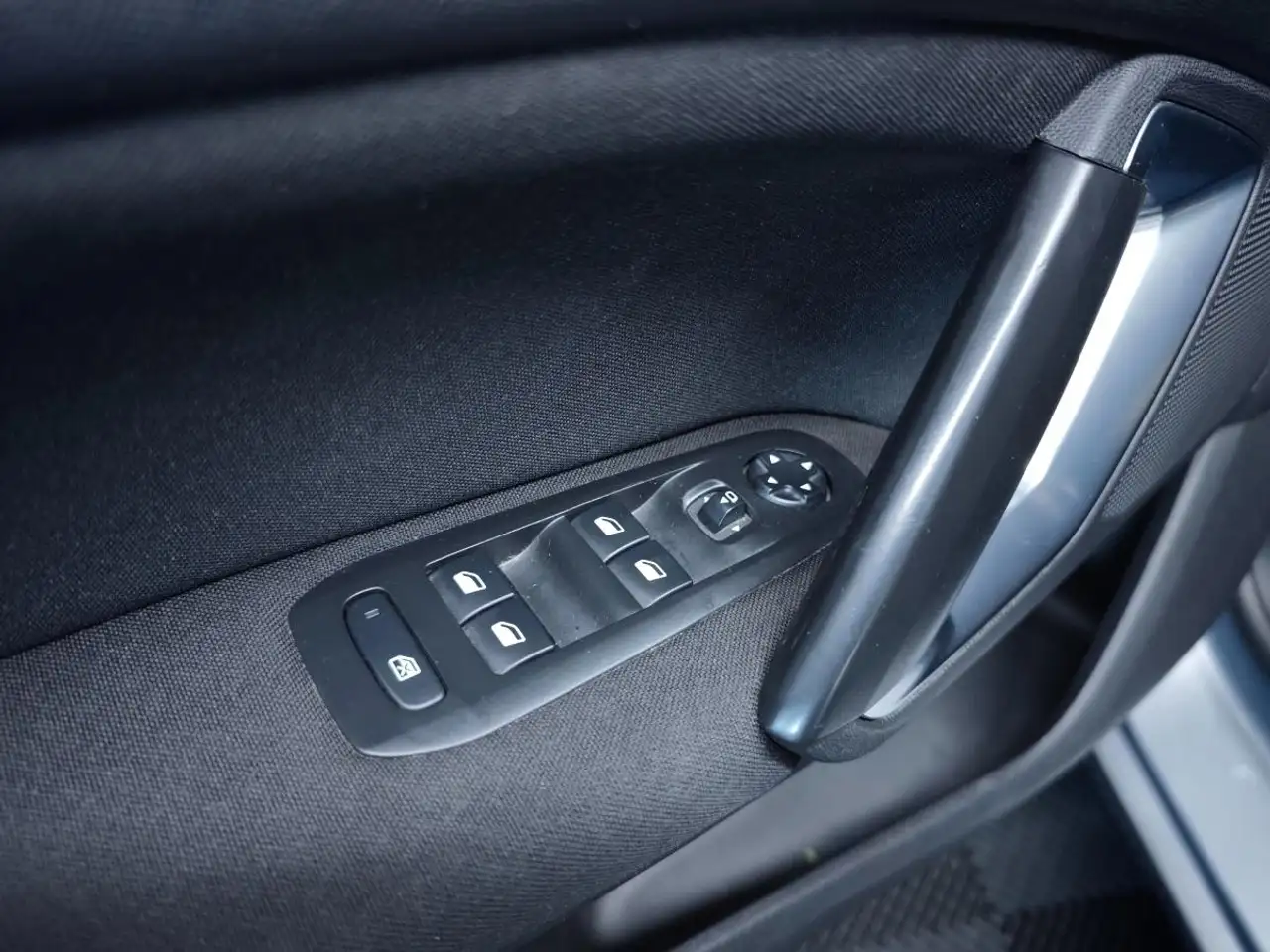 Peugeot 308 308 SW — photo 24