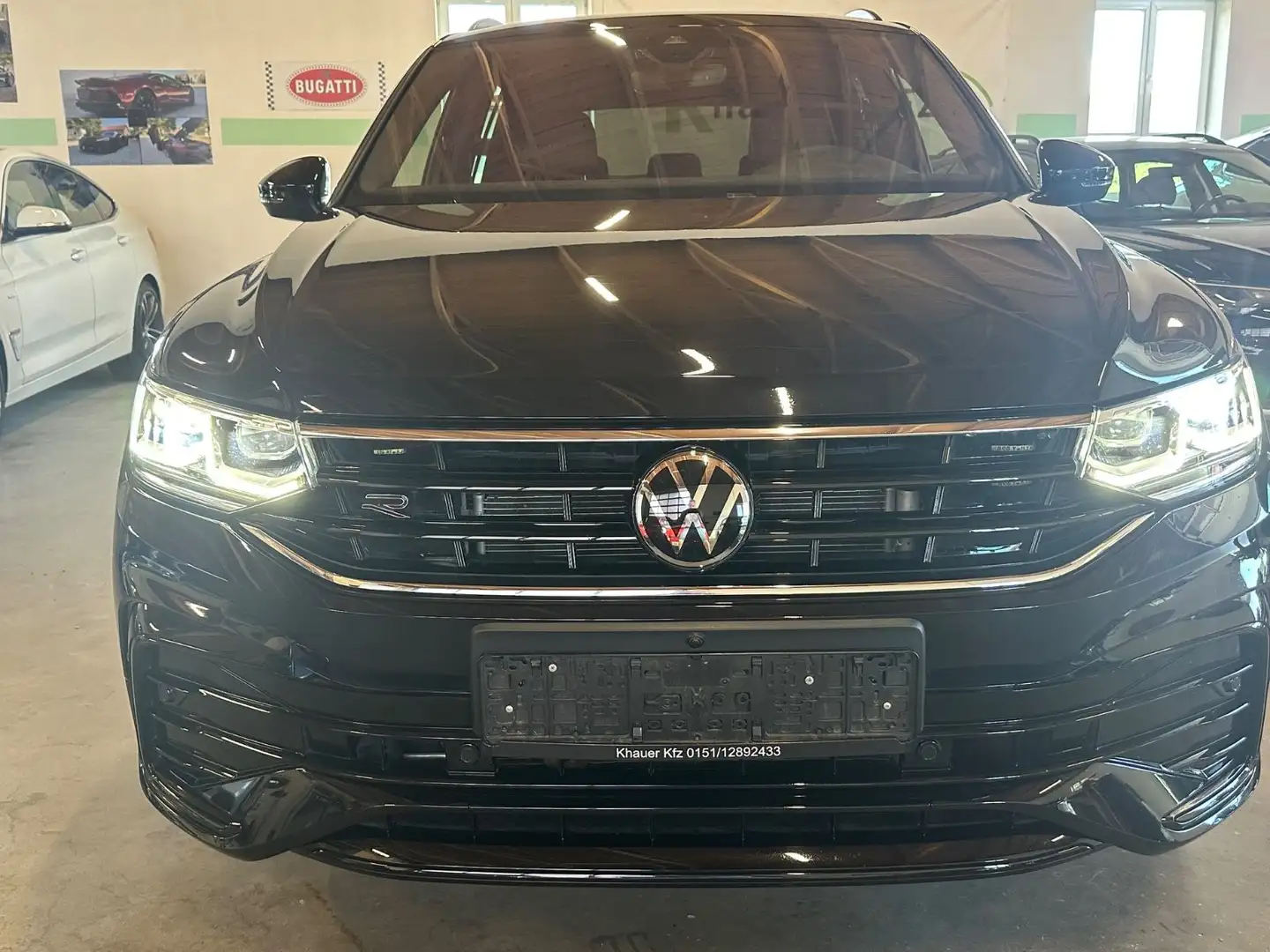 Volkswagen Tiguan R-Line 4Motion Schwarz - 2