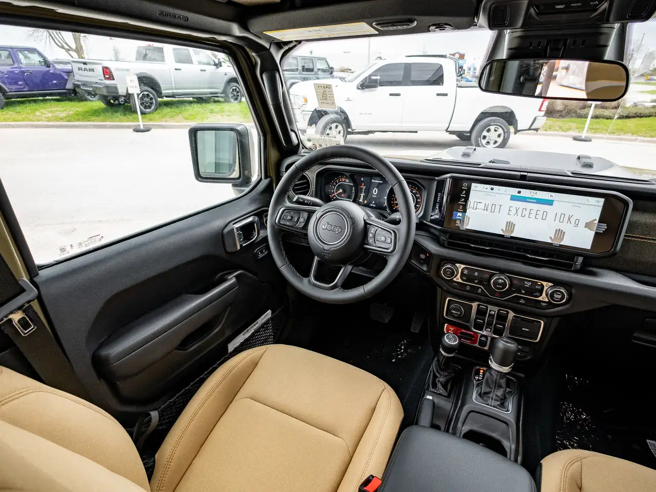 Jeep Gladiator снимка Jeep Gladiator