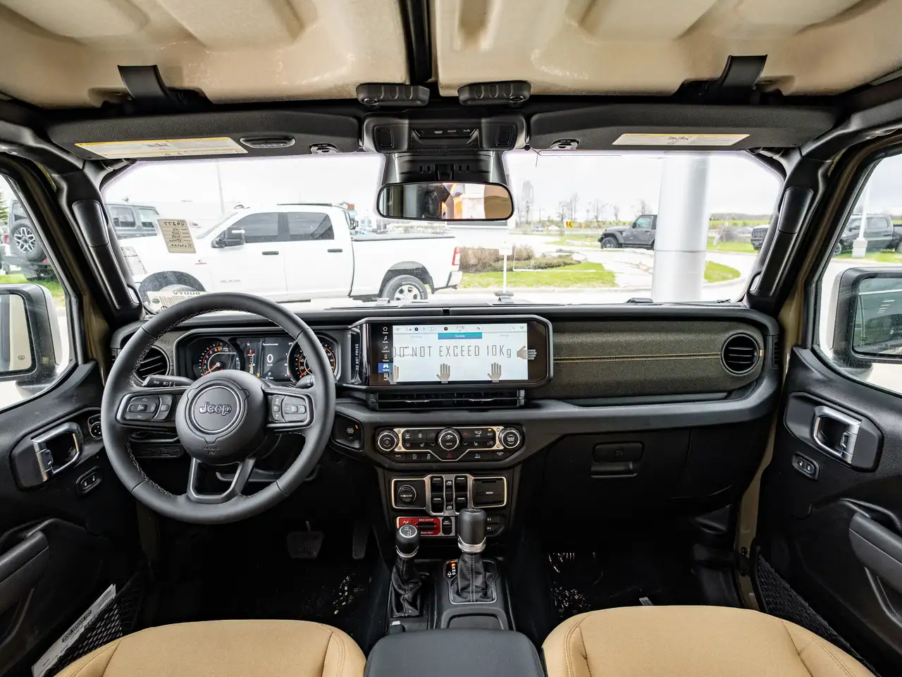 Jeep Gladiator снимка Jeep Gladiator
