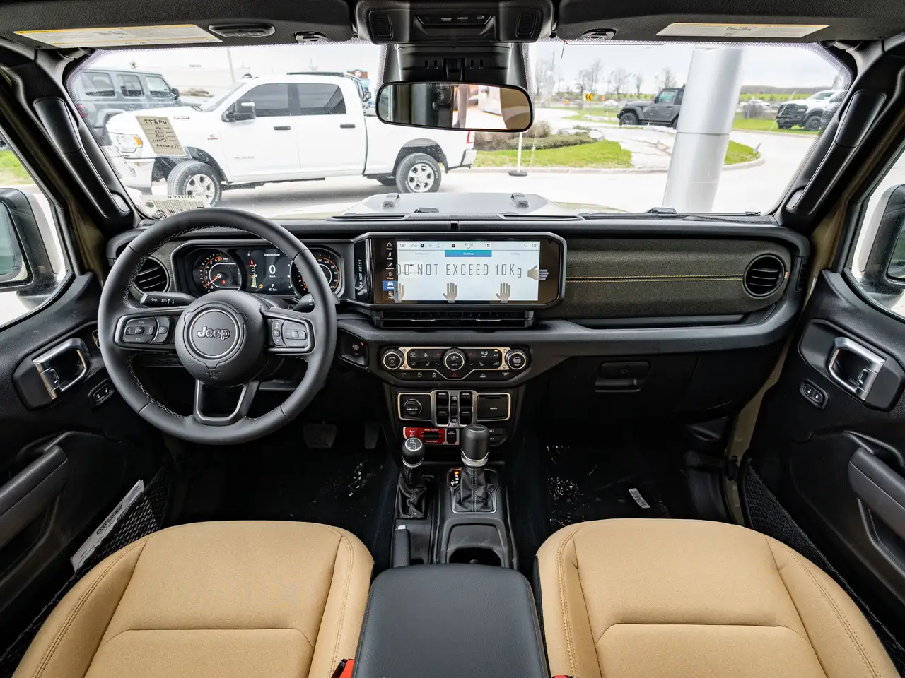 Jeep Gladiator снимка Jeep Gladiator