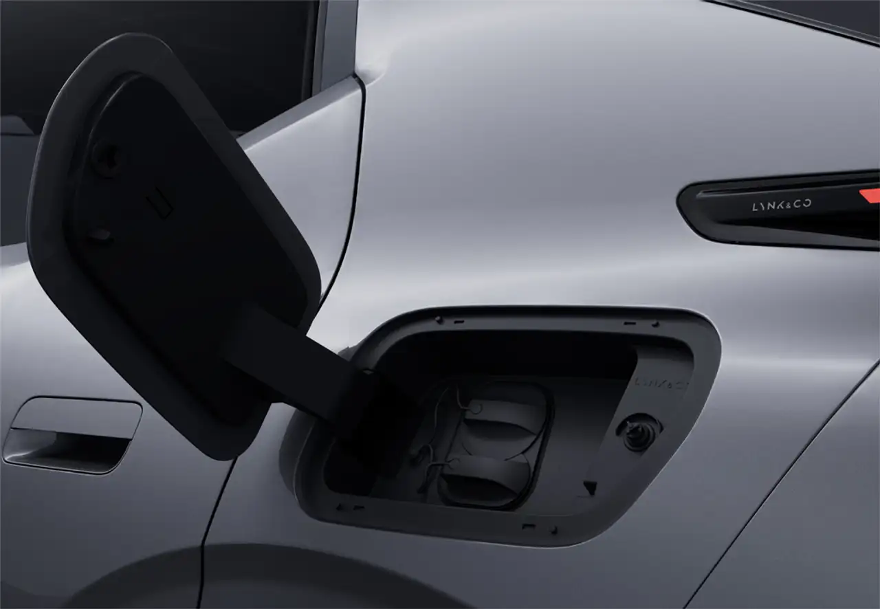 Lynk & Co 02