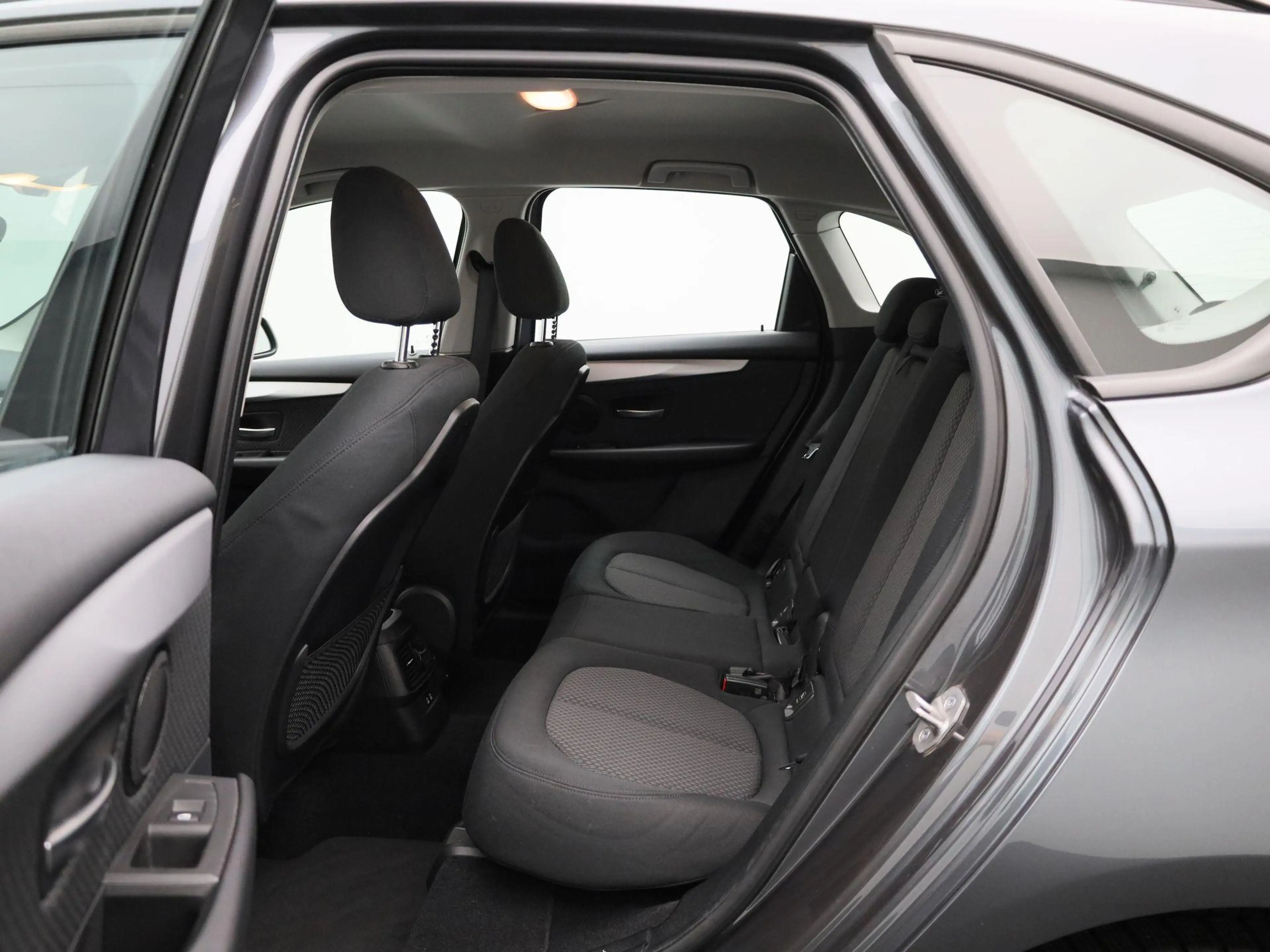 BMW 216 2 Reeks Active Tourer 216d (85kW) LED | NAVI | CAM — photo 10