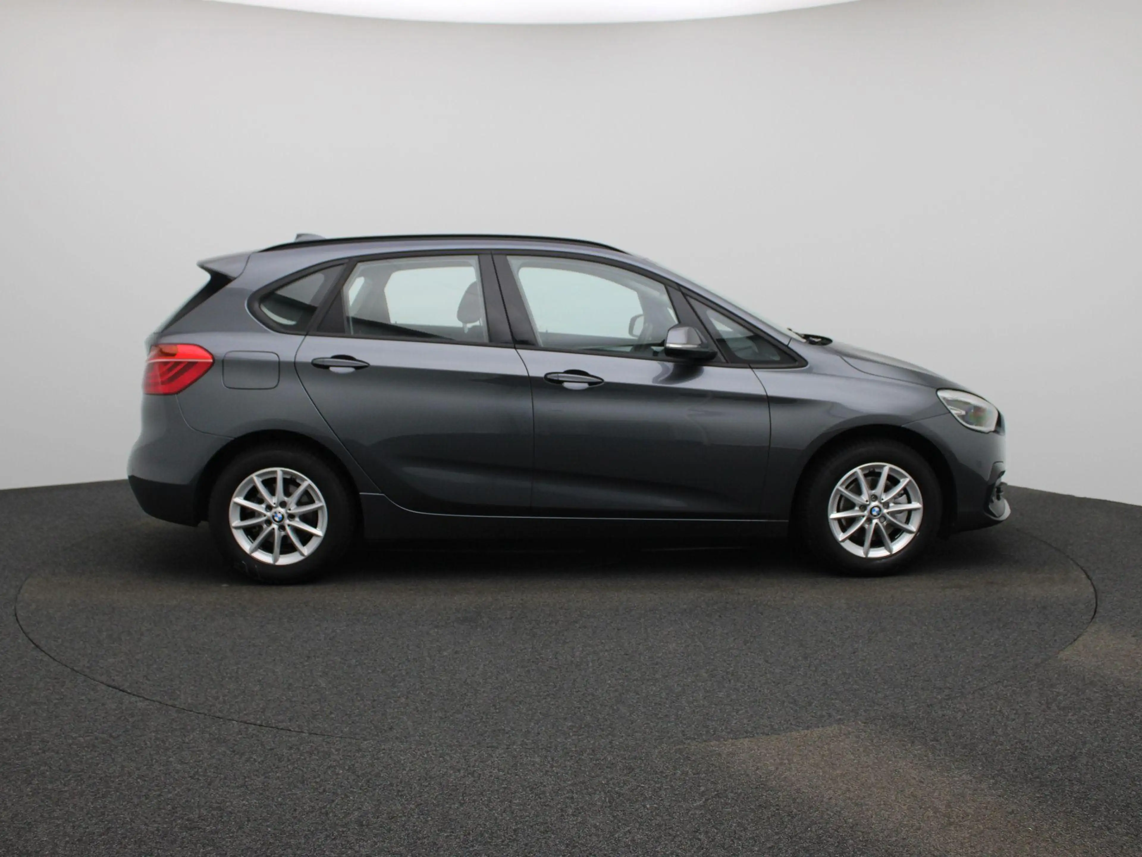 BMW 216 2 Reeks Active Tourer 216d (85kW) LED | NAVI | CAM — photo 6
