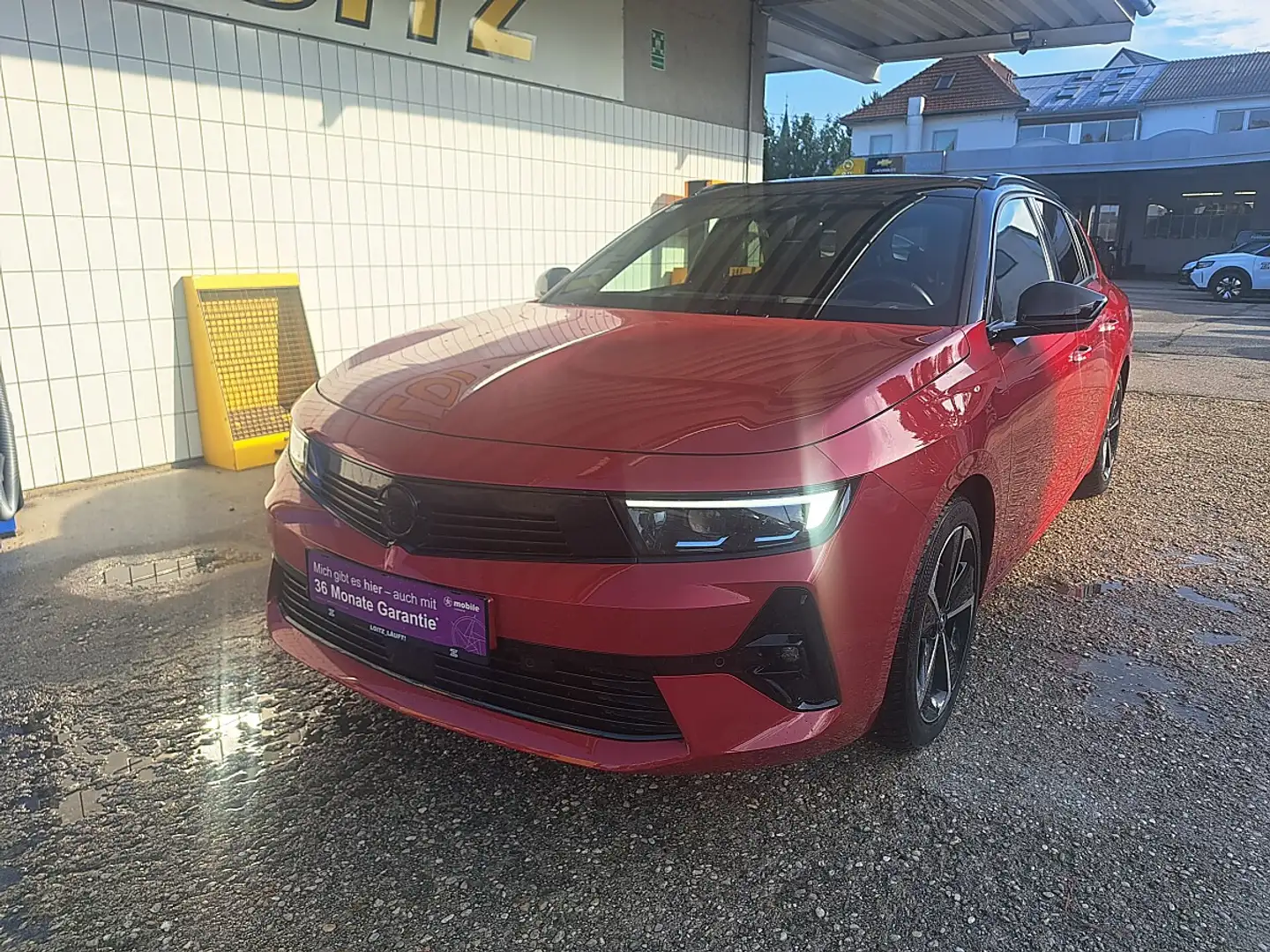 Opel Astra 1,2 Turbo GS Aut. Rot - 2