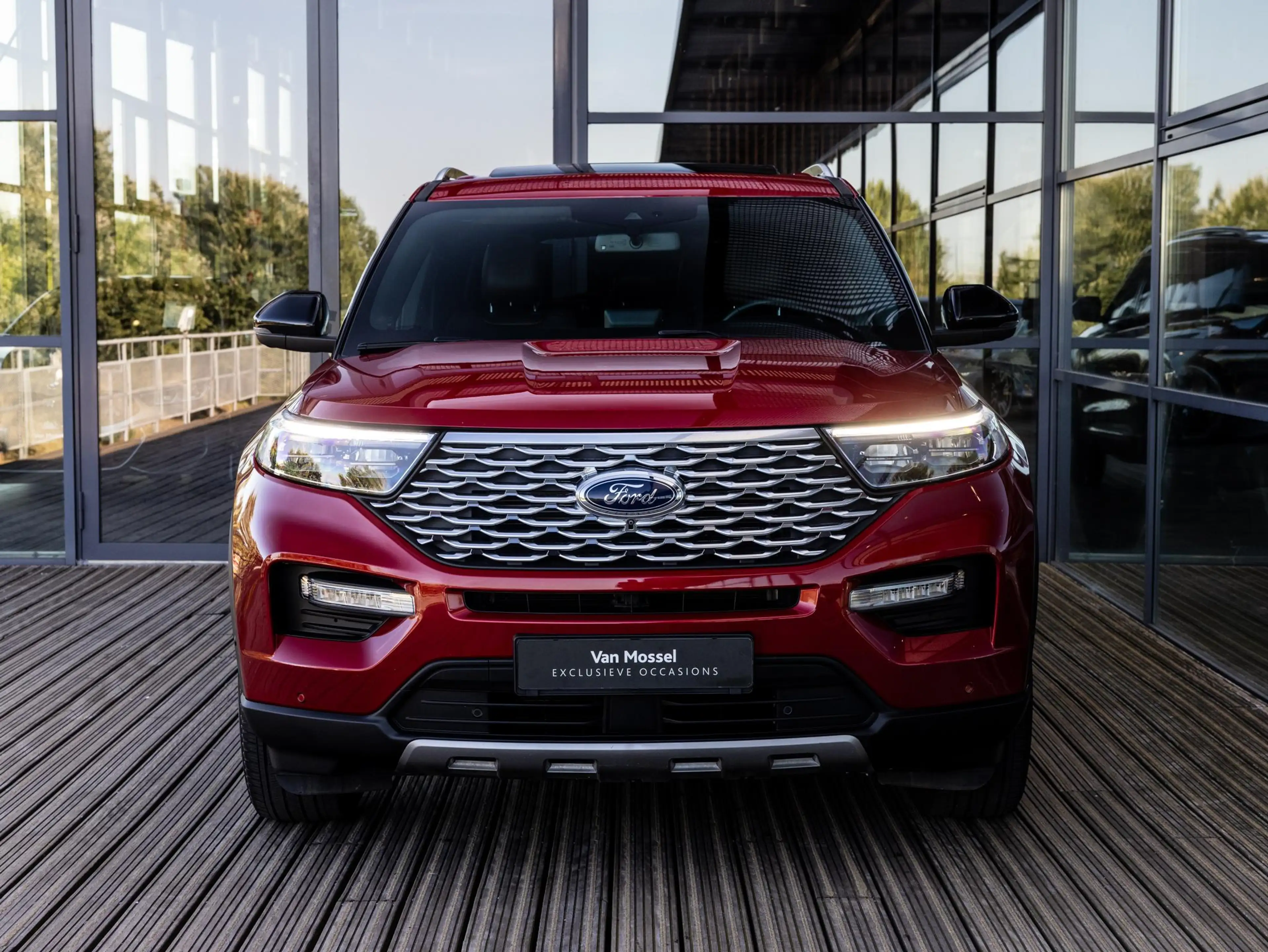 Ford Explorer 3.0 V6 ECOBOOST | PHEV | PLATINUM | 7-ZITTER | PAN — photo 2