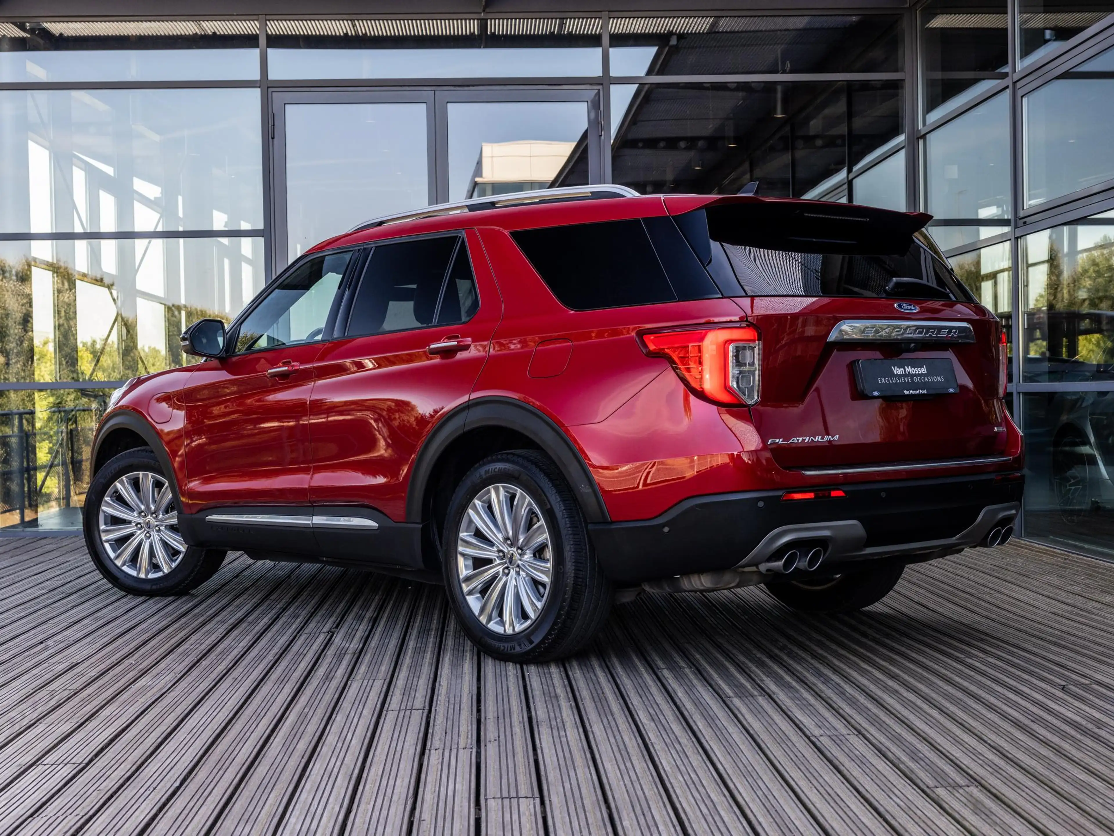 Ford Explorer 3.0 V6 ECOBOOST | PHEV | PLATINUM | 7-ZITTER | PAN — photo 4